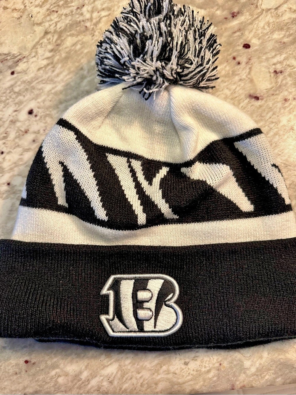NFL Logo Pom Beanie Black & White Like New